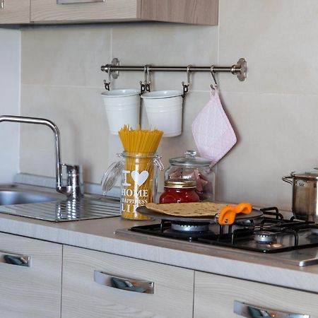 Zefiro Home Pesaro Zona Mare E San Bartolo By Yohome Εξωτερικό φωτογραφία